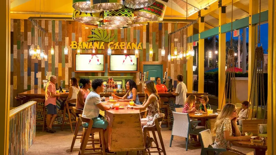 בננה קבנה - בר בריכה שווה במיוחד בדיסני'ז קריביאן ביץ' ריזורט באורלנדו