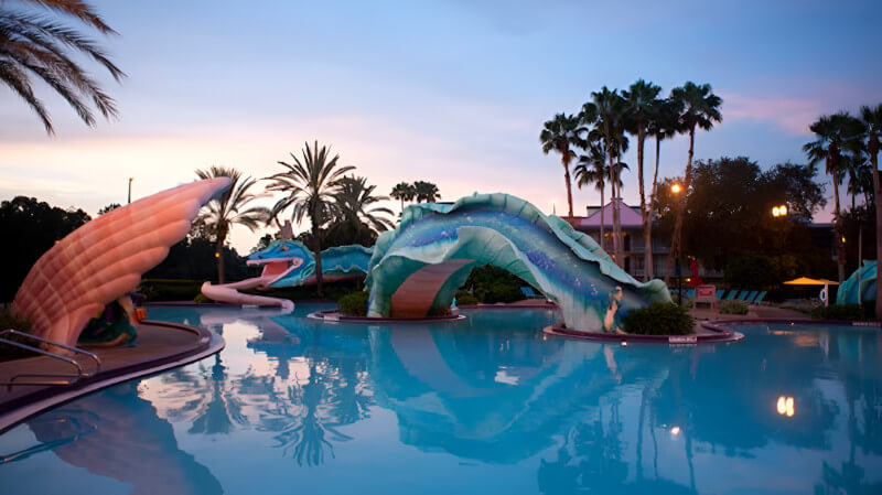 Port orleans french quarter עם בריכה של זוחל ימי הכוללת מגלשה מעולה